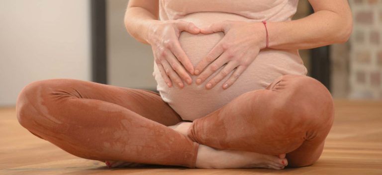 Cocoonyoga Prenatal Babybauch Herz